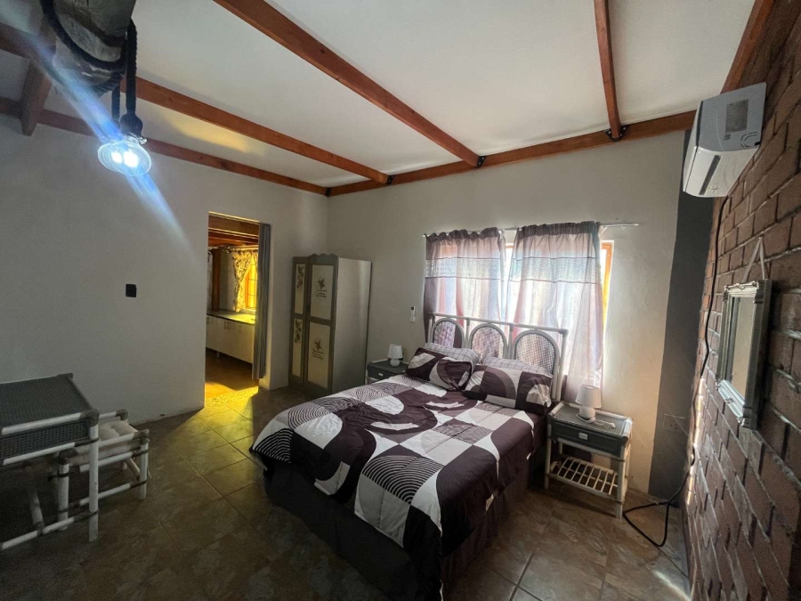 5 Bedroom Property for Sale in Die Rand Northern Cape